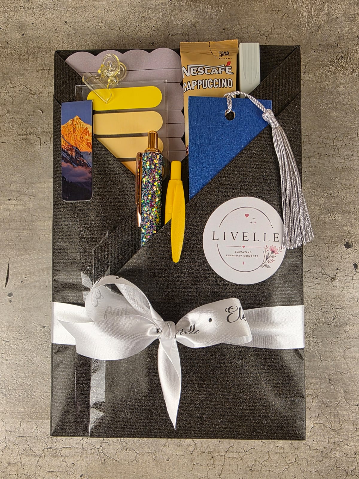Blind Date with a Thriller #001