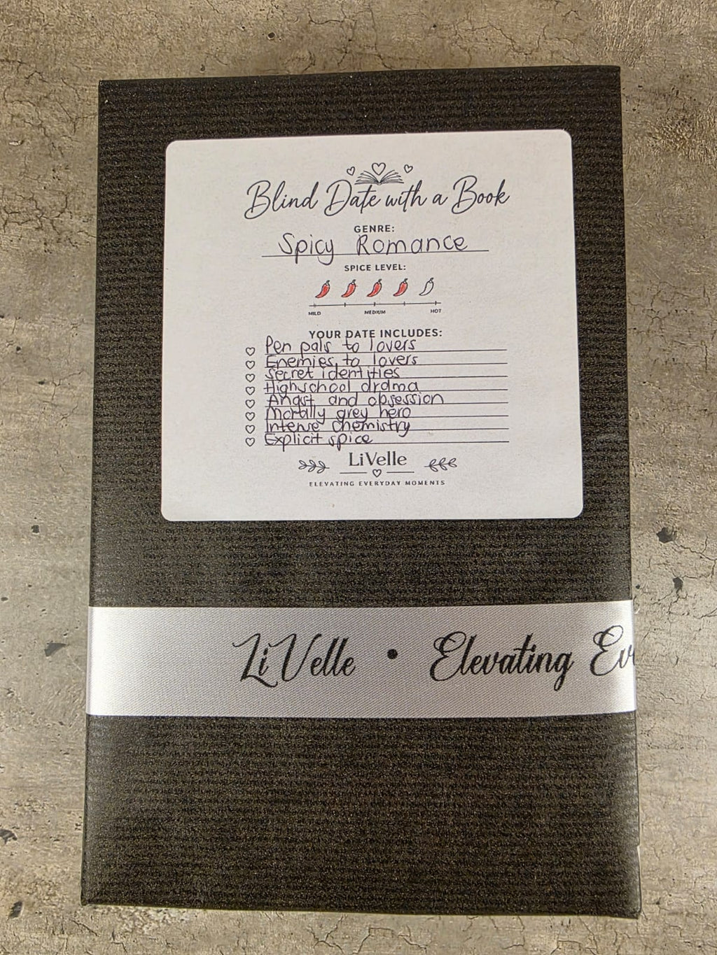 Blind Date with a Spicy Romance #002
